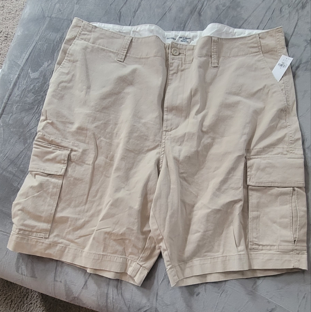 Old navy cargo shorts